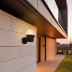 Стенна Лампа Алуминиева IP44 1xЕ27 ЧЕРНО ТЯЛО