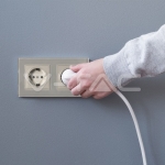 Контакт EU 16A Стъклен Панел Двоен Сериен Бял