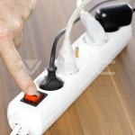 5 Гнезда Разклонител с Ключ Кабел 5м Бял