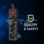 4 Гнезда Комбиниран Разклонител с Ключ Кабел 1.5м Черен