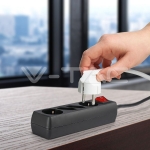 4 Гнезда Комбиниран Разклонител с Ключ Кабел 1.5м Черен