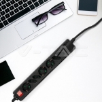 8 Гнезда Комбиниран Разклонител с Ключ Кабел 1.5м Черен