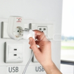 1 Щепсел Адаптер 16А 250V Бял Защита