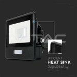 10W LED Прожектор PIR Сензор SAMSUNG Чип Черно Тяло 3000K