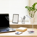 5W Настолна Лампа 3в1 Безжично Зареждане GSM Бяла Кръгла Основа